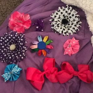 Bundle of hair bows